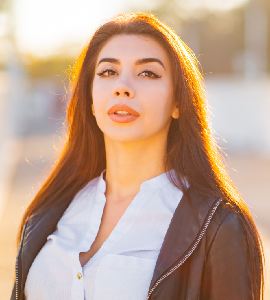 httpselements.envato.comportrait of young happy business woman alone the c erwbhfx.jpg